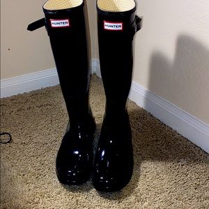Hunter Chealsea glossy tall rain boots